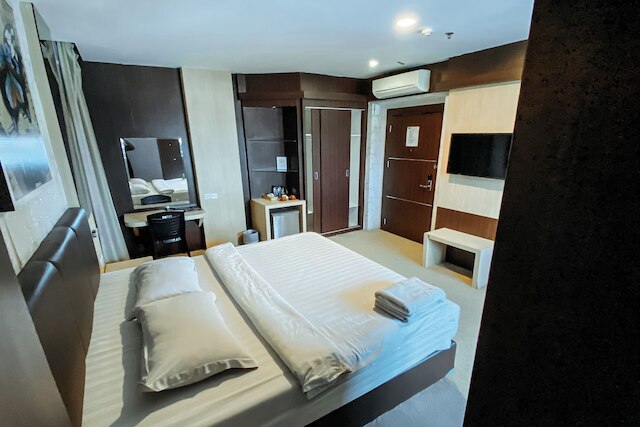 ラッキー スター ホテル ニア ハーバー ベイ バタム