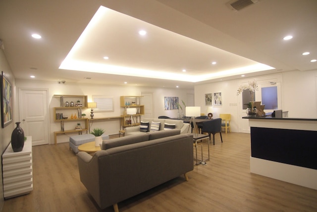 ブライアン コンド スイーツ マカティ ニア エアポート