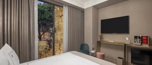 コマナ オテル ビンビルディレック