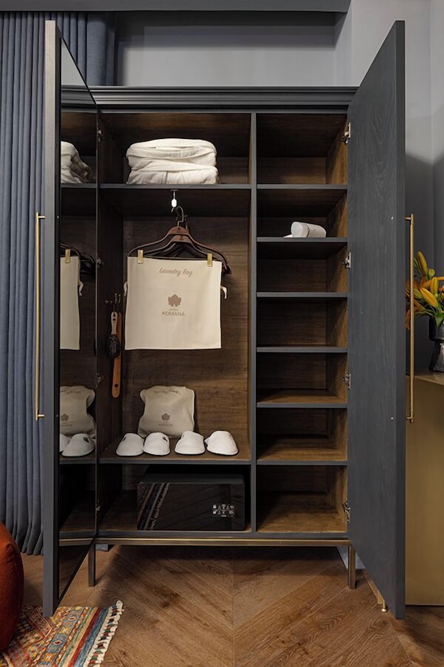 コマナ オテル ビンビルディレック