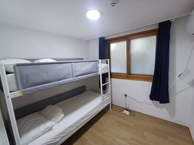 Ocean's Guesthouse - foreigners only