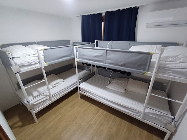 Ocean's Guesthouse - foreigners only