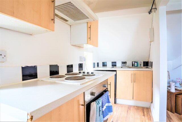 トラベラーズ ステイズ イン ザ ハート オブ オレル パーク