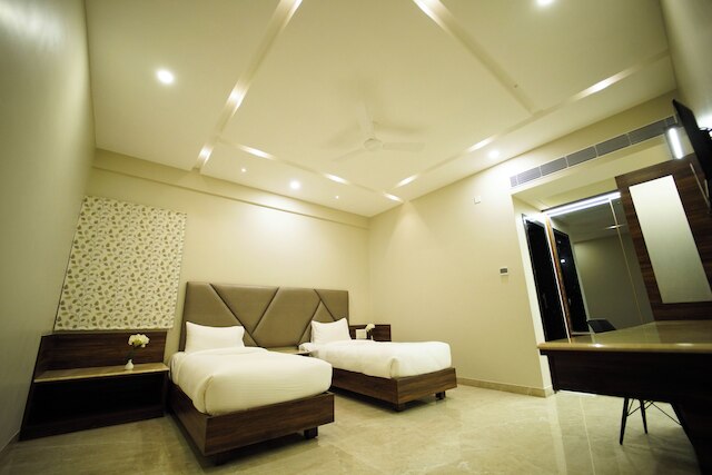 サン シャイン オテル