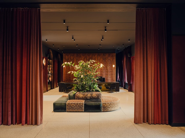 フラネール ホテル, ワールドホテルズ クラフテッド