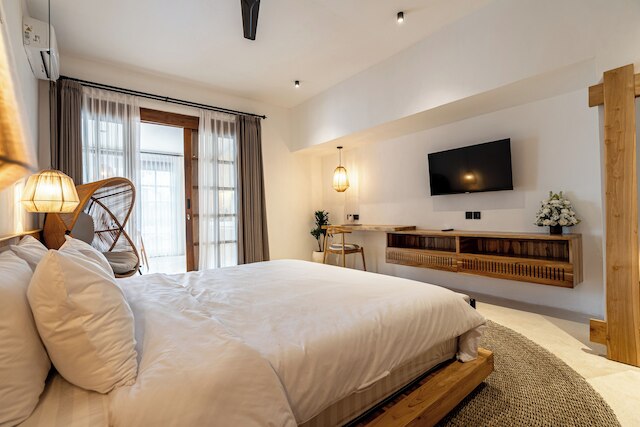 ハンギング ガーデンズ ヴィラ バイ EVDEkimi - エレガント 3ベッドルーム ジャングル オアシス ウィズ ハンモック