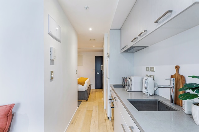 スタイリッシュ + モダン ユニット - バルコニー & プール ゾディアック ステイズ