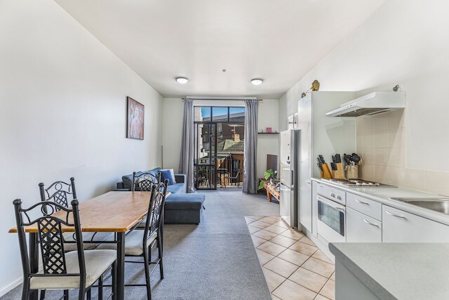 1ベッドルーム グレイ リン ヘイブン + パーキング、バルコニー ゾディアック ステイズ