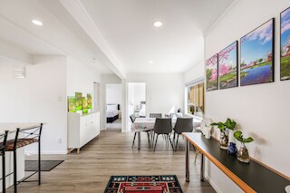 スペーシャス リノベーテッド 3 ベッドルーム イン エラーズリー I Zodiak Stays