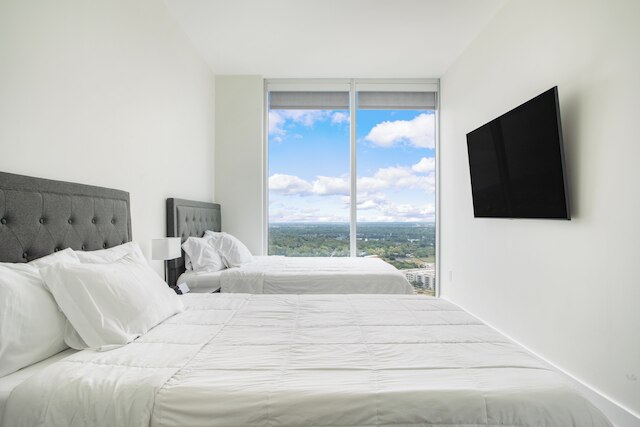 ザ ナティーヴォ by AvantStay – モダン ハイライズ ウィズ ルーフトッププール & スカイラインビュー