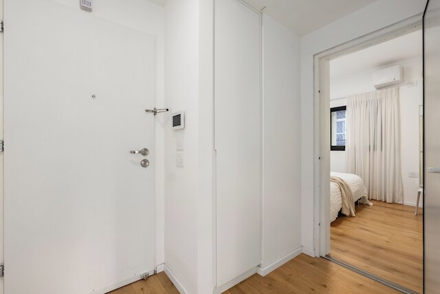 サニー シック イン TLV センター バイ シー アンド レント