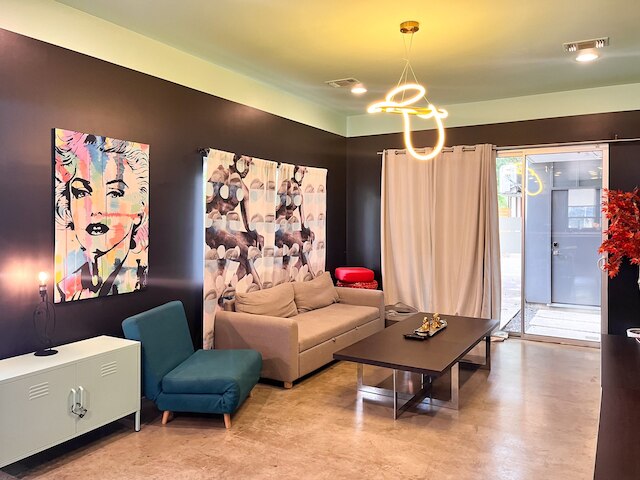 オースティン クラブハウス レイニー ストリート 6 ミン ウォーク