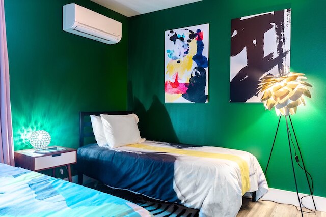 スタニング 3rd ストリート エスケープ 6th ストリート 4 ミン ウォーク