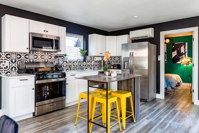 スタニング 3rd ストリート エスケープ 6th ストリート 4 ミン ウォーク