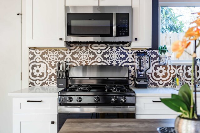 スタニング 3rd ストリート エスケープ 6th ストリート 4 ミン ウォーク