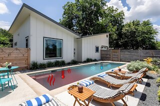 ヒーテッドプール ヘイブン ウィズ ホットタブ ダウンタウン 3 マイル