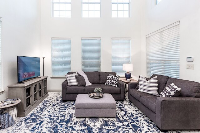 アップステイ - ゴバレ ゲッタウェイ