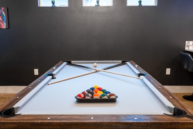 アップステイ - イースト オースティン ホーム ウィズ ヤード ゲームズ ファイアピット