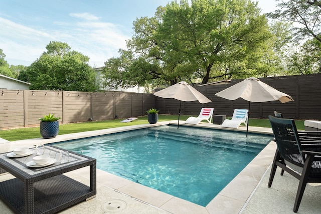 アップステイ - ニューリー ビルト モダン ホーム ウィズ プライベート プール