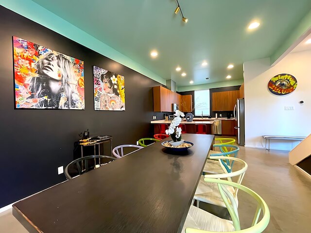 マッシブ コンパウンド 20 ベッド レイニー ストリート 6 ミン ウォーク