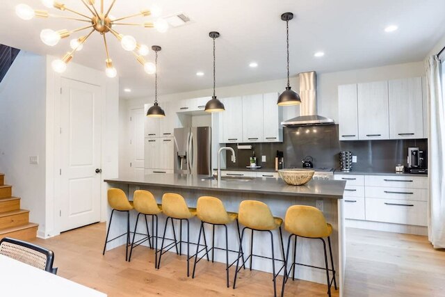 5 000 SQ FT プライベート 10 ベッドルーム コンパウンド DT 6 ミン ドライブ