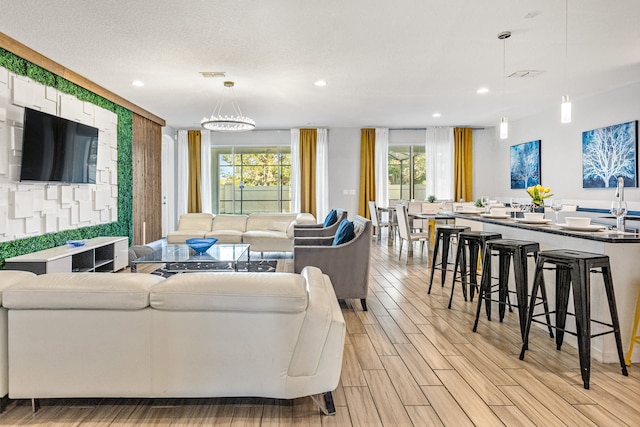 アップステイ - ラージ ホーム ウィズ プール ホットタブ BBQ - スリープス 27