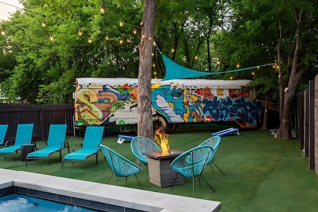 プール ホットタブ マジック スクールバス 5 ミンズ トゥ ダウンタウン