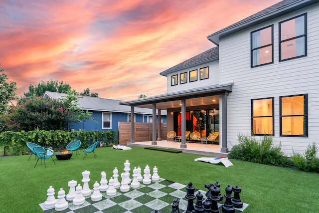 クイーンズ ギャンビット - 7 ミン ウーバー トゥ ダウンタウン ATX