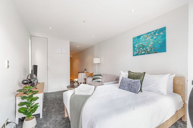 セントラル スタジオ + プライベート バルコニー by Zodiak Stays