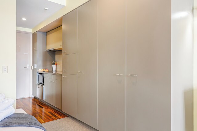 ヴァイアダクト スタジオ + パーキング + ワイン by Zodiak Stays