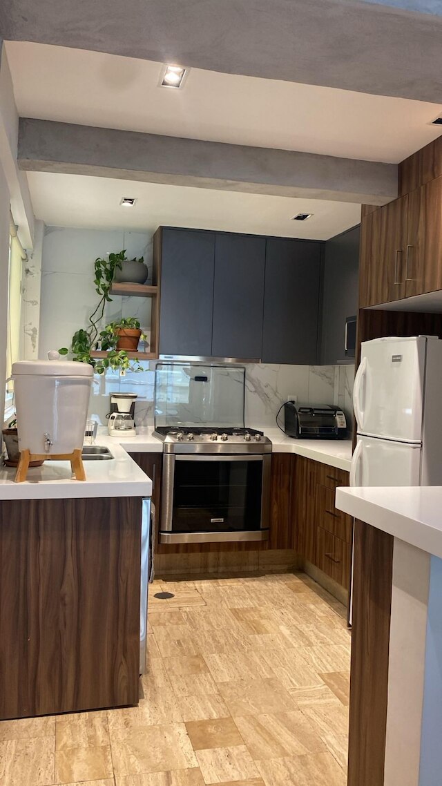 デプト プライベート エン ウビカシオン プリビレジアダ