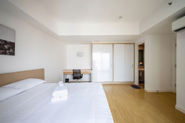 ジェム エメラルド - セラドン シティ タン フー