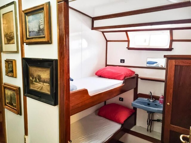 アムステルダム ホテルボート