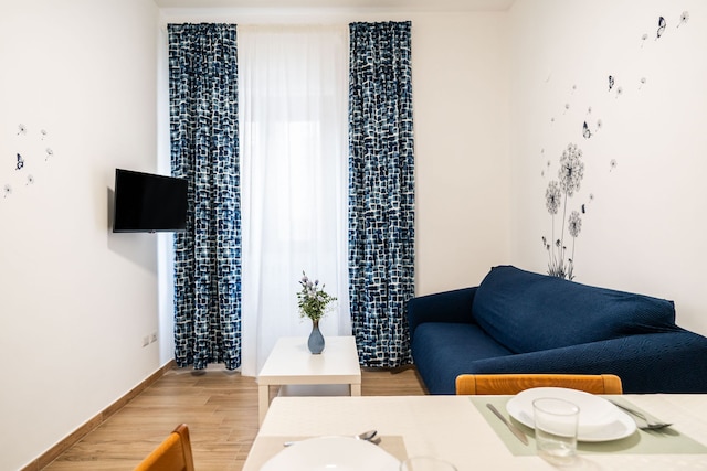 ザ フラワー ハウス イン ビトリット