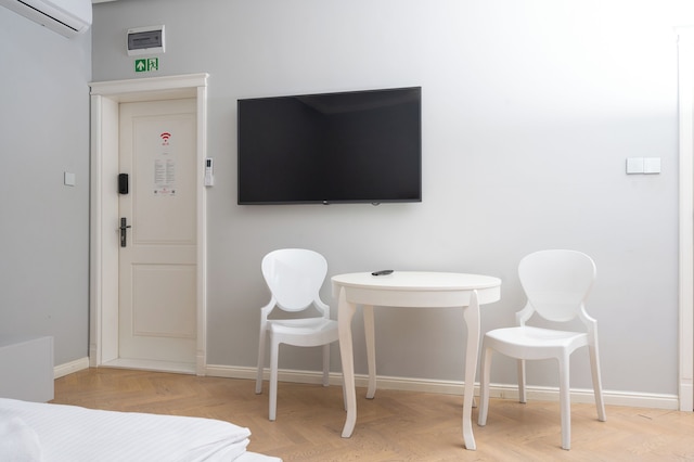 レントプラネット - スタジオ クラシンスキエゴ