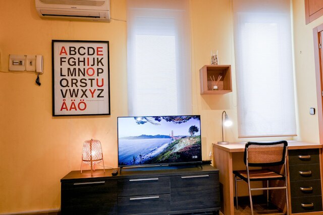 M Zur3324 エンカンタドーラ ビビエンダ ア ポコス ミヌートス デ