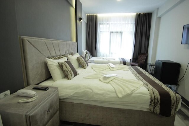 ギュレル パラス イスタンブール オテル