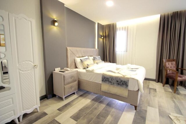 ギュレル パラス イスタンブール オテル