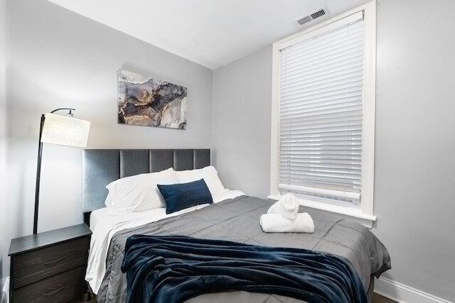 スタイリッシュ 2 ベッドルーム アーバン リトリート イン リバー ウェスト