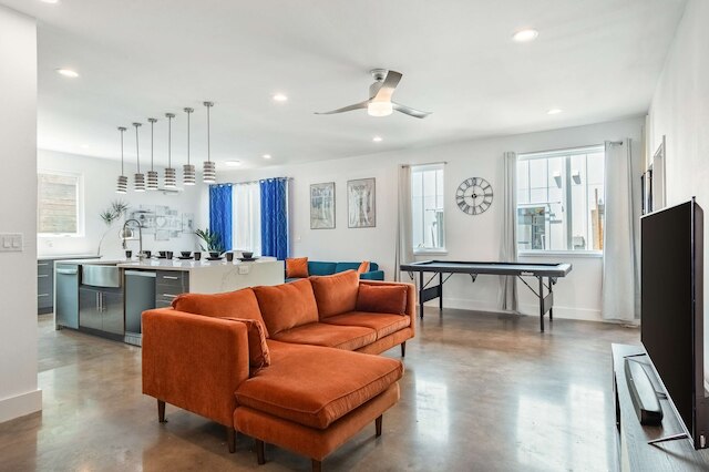 アップステイ - イーストサイド ホーム ウィズ ラージ パティオ - ルーフトップ デッキ