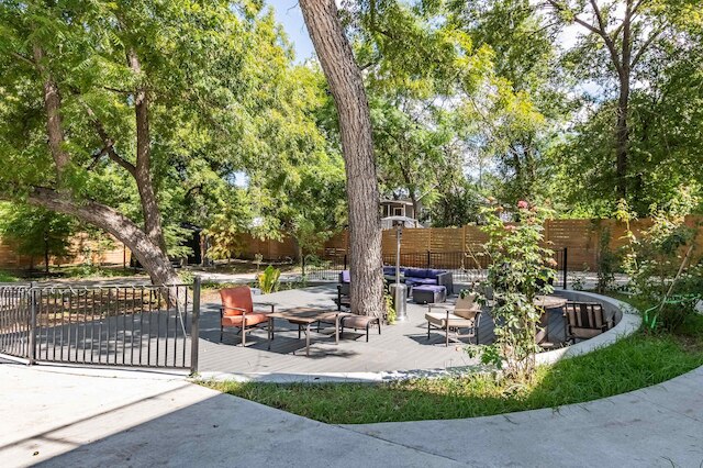 アップステイ - イーストサイド ホーム ウィズ ラージ パティオ - ルーフトップ デッキ