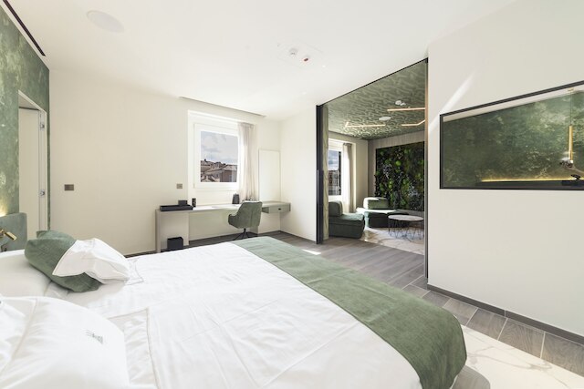 トリトーネ ラグジュアリー スイーツ ピアッツァ デル ポポロ