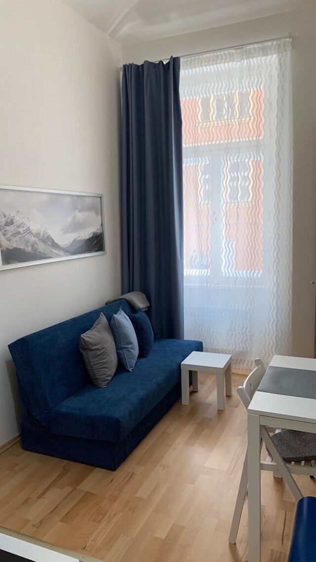 サイド ストリート アパートメンツ