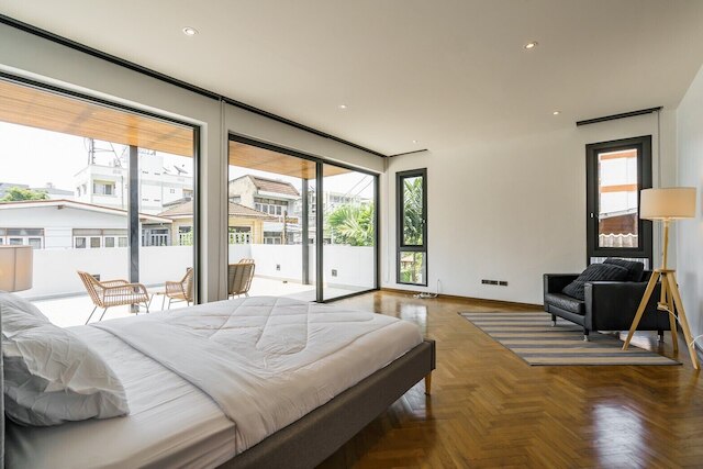 デザイナー プール ヴィラ イン エカマイ