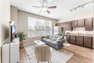 ファン ソコ 1ベッドルーム キングスイート ウィズ ジム ピクルボール ランドリー