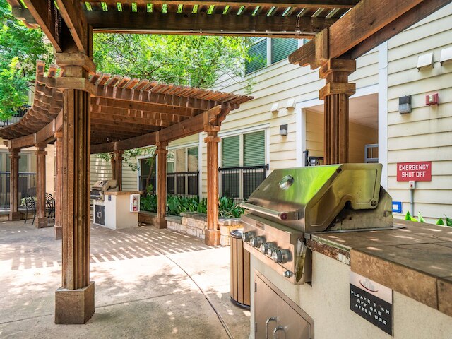 ファン ソコ 1ベッドルーム キングスイート ウィズ ジム ピクルボール ランドリー