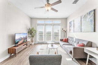 エアリー ソコ 2ベッドルーム キングスイート ウィズ ジム ピクルボール ランドリー