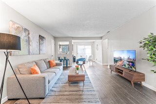 スペーシャス アンド シック キングベッド 2ベッドルーム スイート 5ミン トゥ ダウンタウン