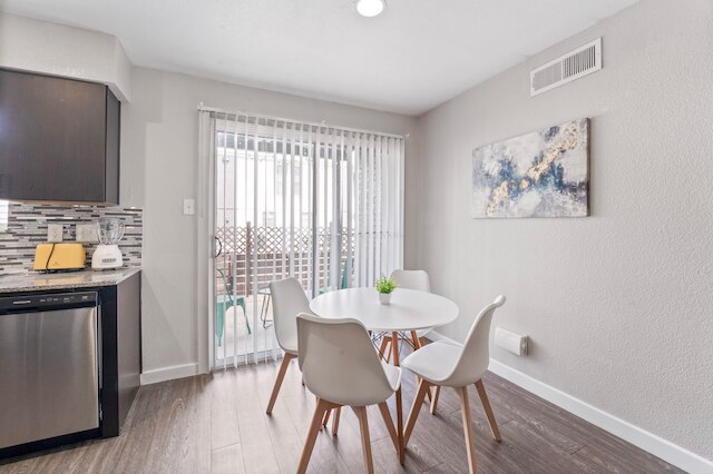 スペーシャス アンド コージー キングベッド 2ベッドルーム スイート 5ミン トゥ ダウンタウン