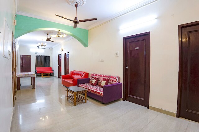 ファブホテル ホーム ツリー サービス アパートメント ティー ナガル